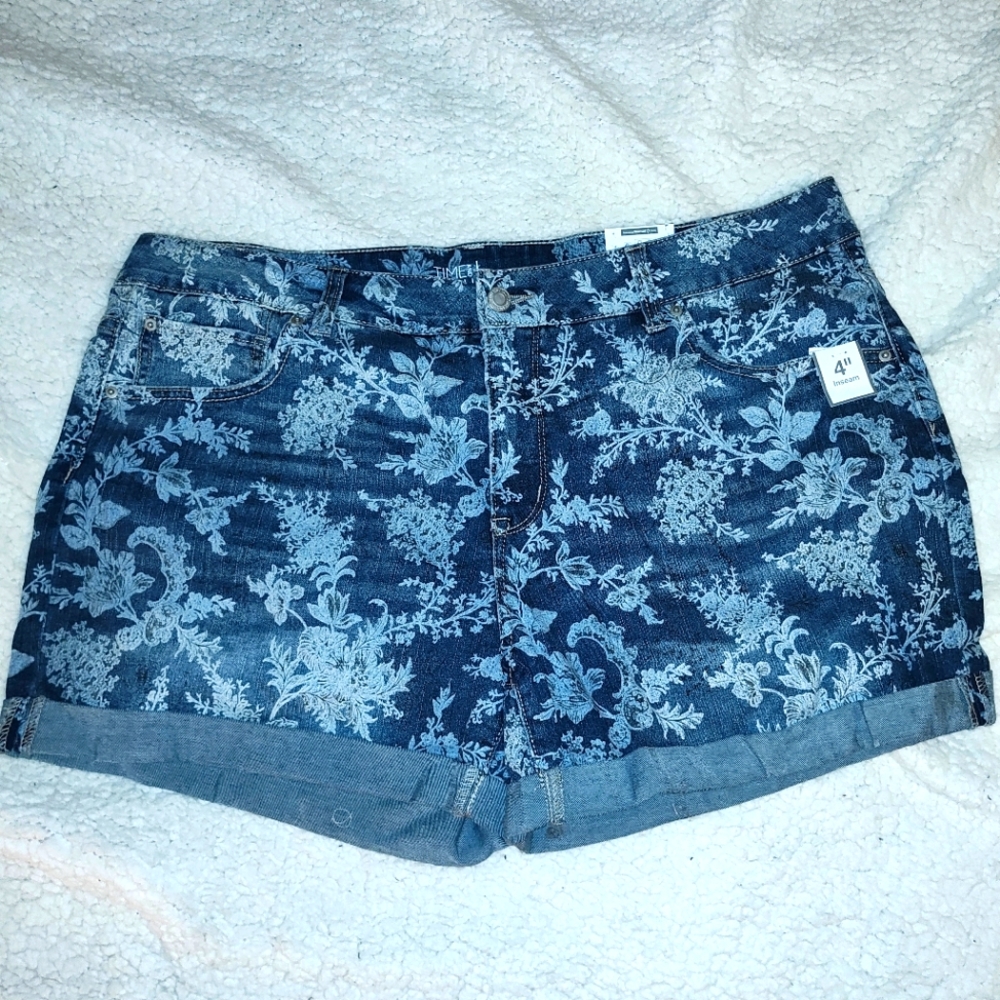 Women's Shorts